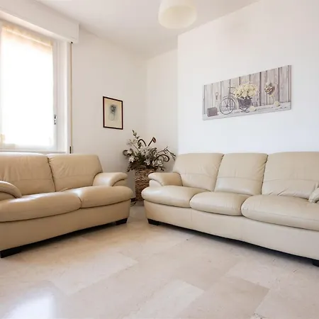 Iseolakerental - Casa Pluto * Lovere